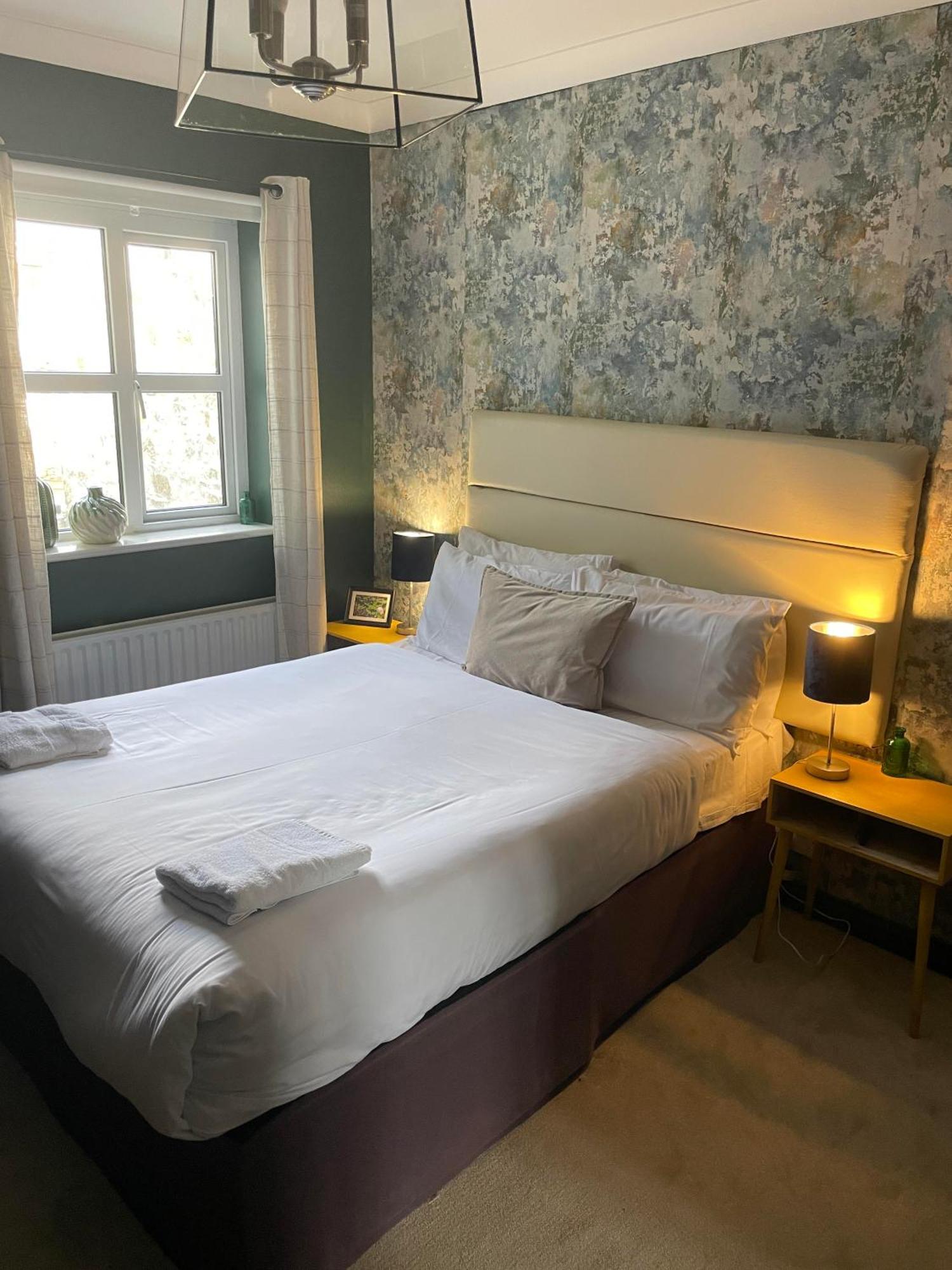 The Ivy Rooms 克利夫登 外观 照片