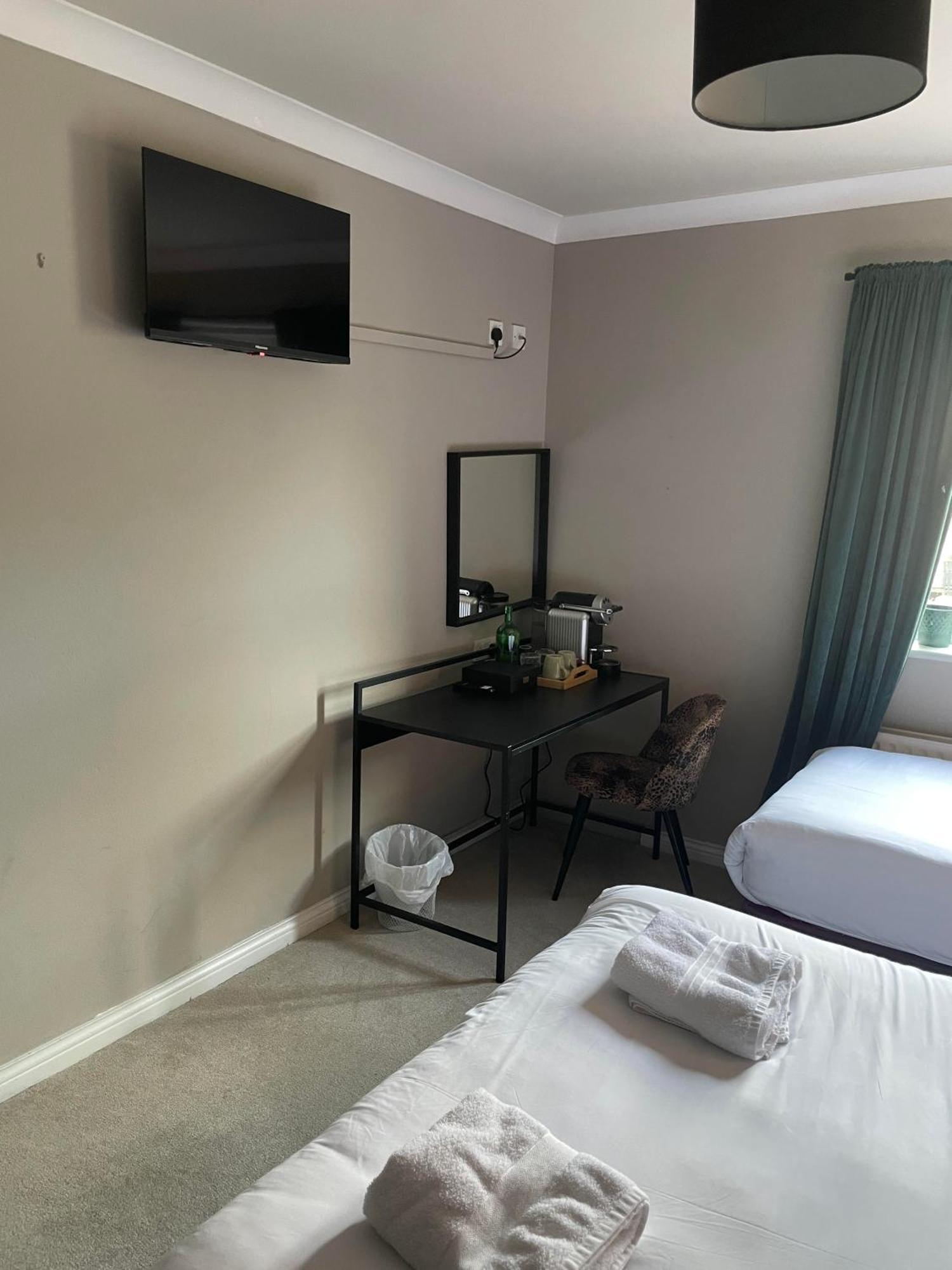 The Ivy Rooms 克利夫登 外观 照片