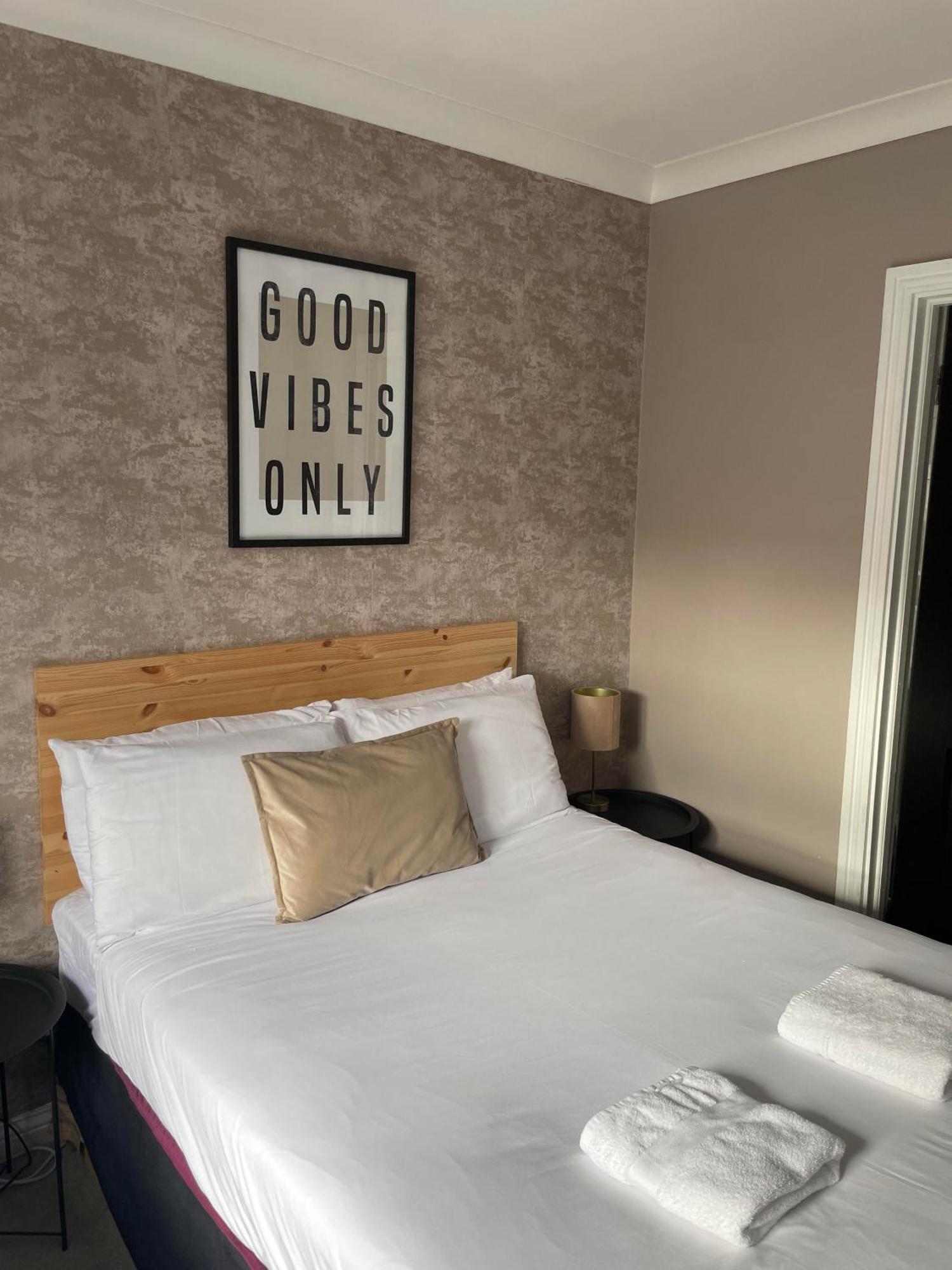 The Ivy Rooms 克利夫登 外观 照片