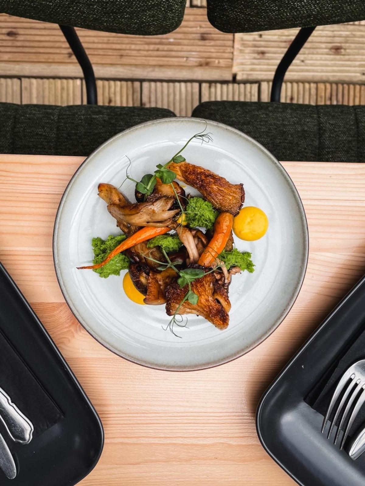 The Ivy Rooms 克利夫登 外观 照片